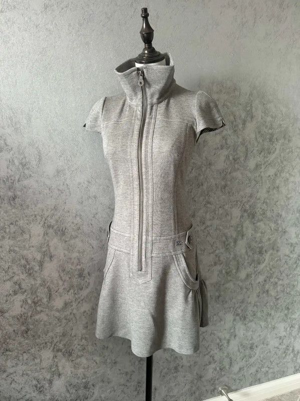 Burberry Burberry Gray Short Sleeve Dress for Women Size M / US 6-8 / IT 42-44 - 5 Thumbnail