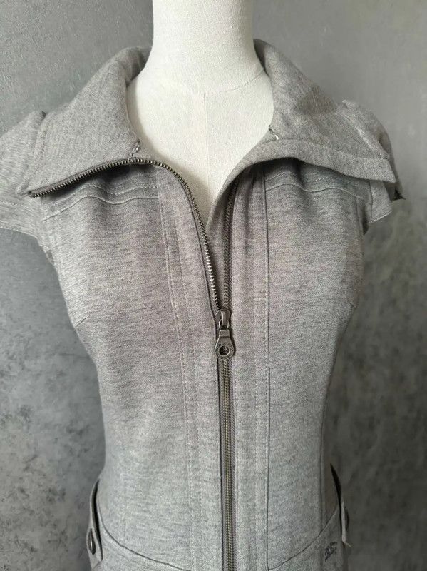 Burberry Burberry Gray Short Sleeve Dress for Women Size M / US 6-8 / IT 42-44 - 6 Thumbnail
