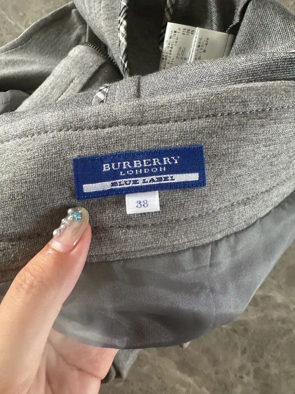 Burberry Burberry Gray Short Sleeve Dress for Women Size M / US 6-8 / IT 42-44 - 7 Thumbnail