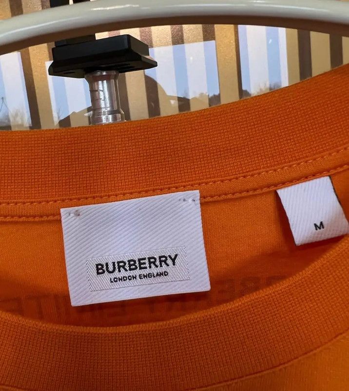 Burberry Burberry Orange Cotton T-Shirt for Women Size M / US 6-8 / IT 42-44 - 3 Thumbnail
