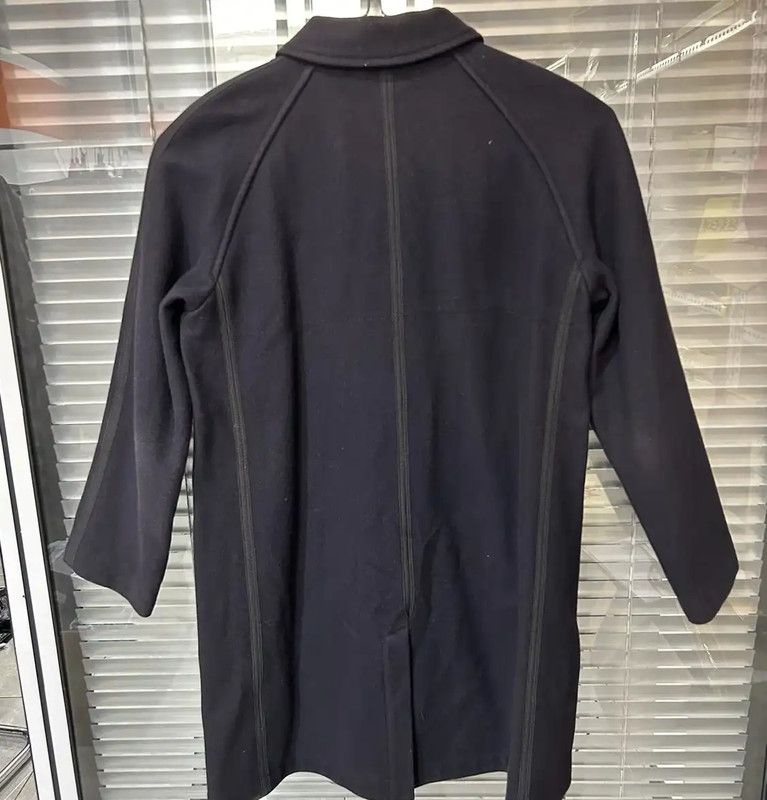 Burberry Burberry Black Wool Short Coat for Women Size L / US 10 / IT 46 - 2 Thumbnail