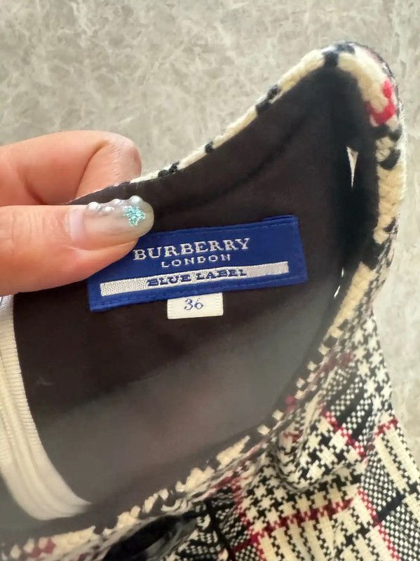 Burberry Burberry Check Wool Blend Short Sleeve Dress Size S / US 4 / IT 40 - 4 Thumbnail