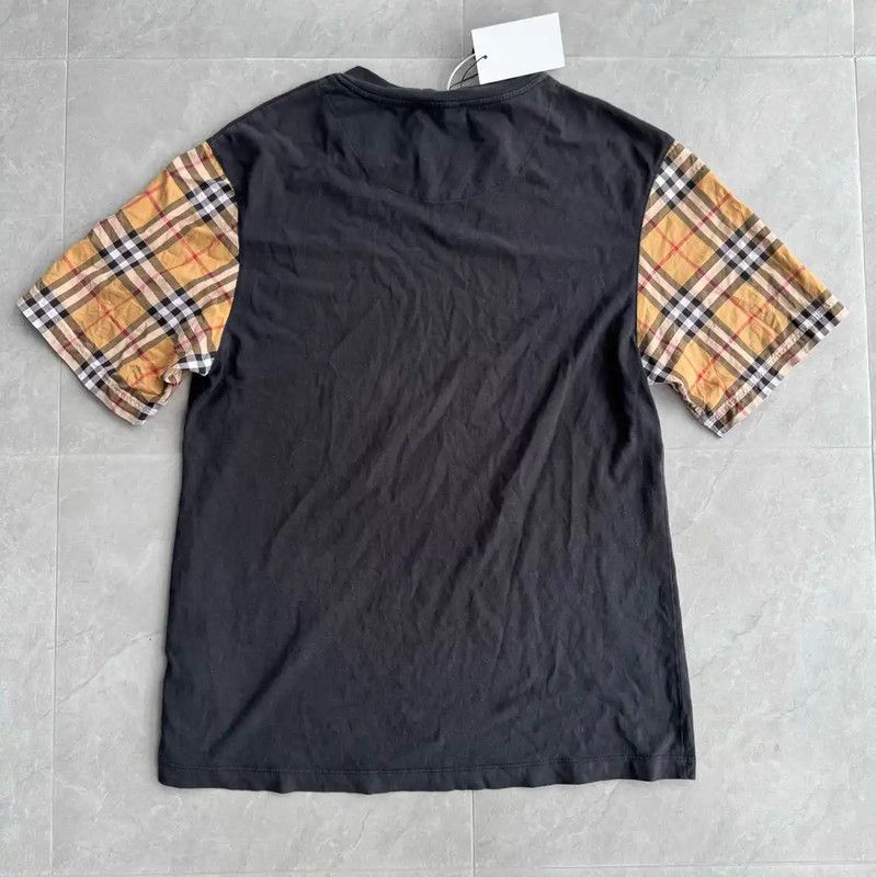 Burberry Burberry Black T-Shirt with Plaid Sleeves Size S / US 4 / IT 40 - 6 Thumbnail