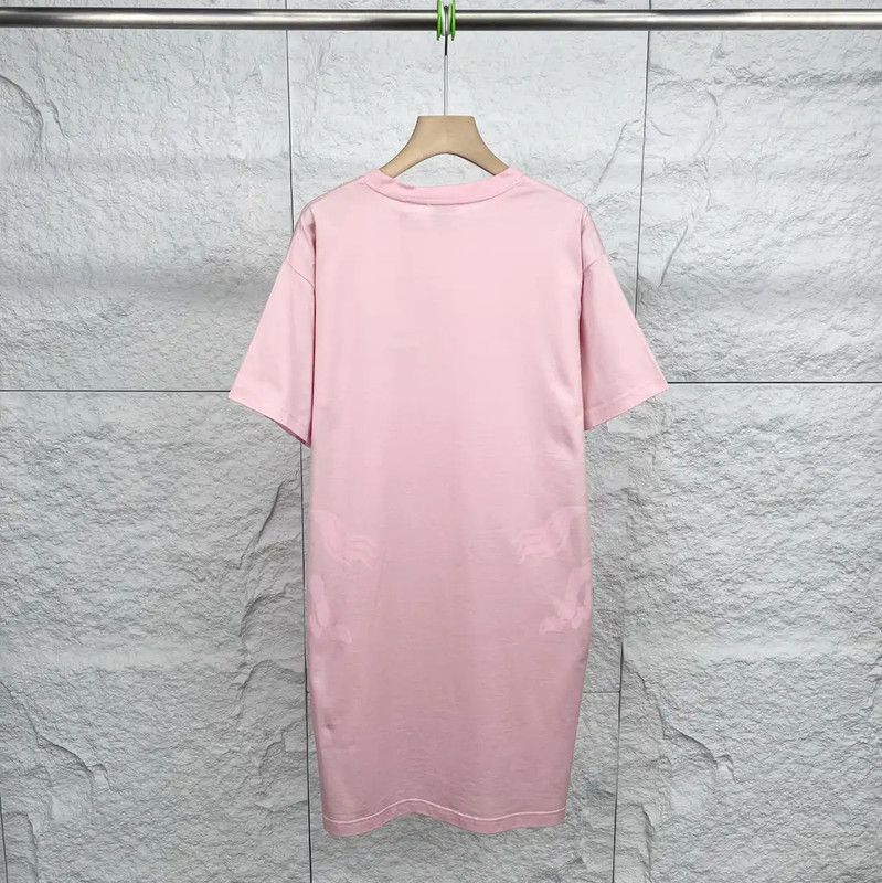 Burberry Burberry Pink Cotton T-Shirt for Women Size M / US 6-8 / IT 42-44 - 2 Thumbnail