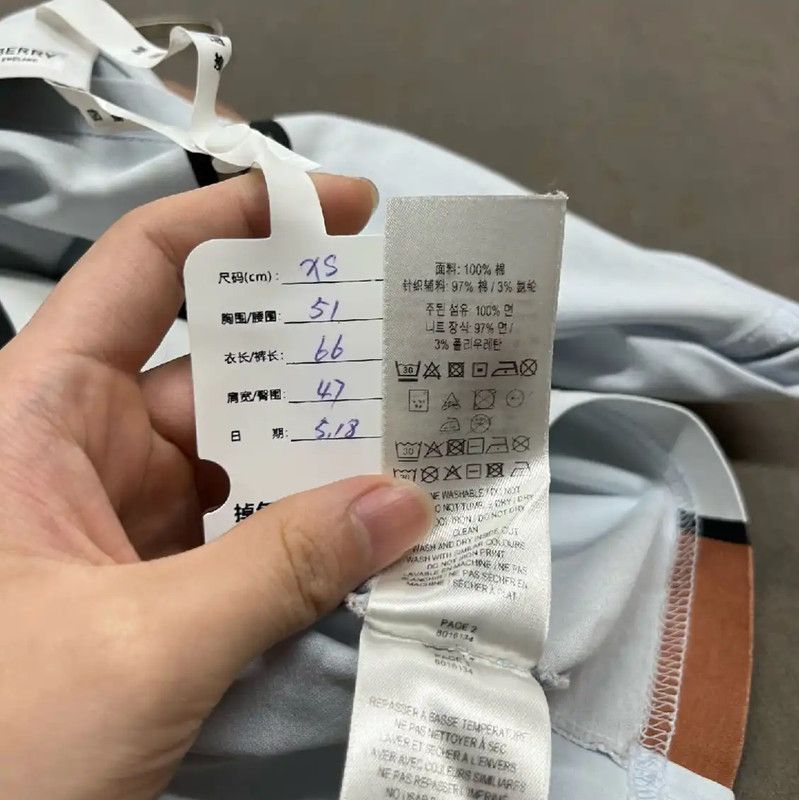 Burberry Burberry Light Blue Cotton T-Shirt with Horse Design Size XS / US 0-2 / IT 36-38 - 7 Thumbnail