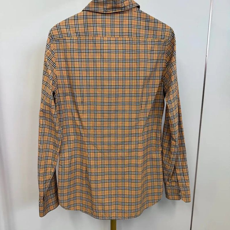 Burberry Burberry Khaki Plaid Women's Shirt Size M / US 6-8 / IT 42-44 - 2 Thumbnail