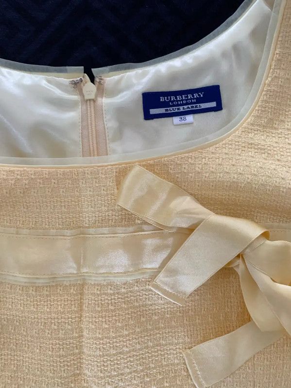 Burberry Burberry Yellow Cotton Off-Shoulder Dress Size M / US 6-8 / IT 42-44 - 5 Thumbnail