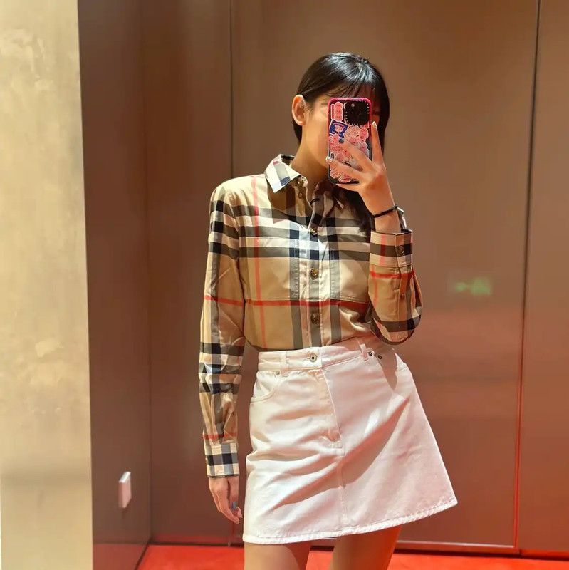 Burberry Burberry Long Sleeve Cotton Shirt in Beige Size XS / US 0-2 / IT 36-38 - 7 Thumbnail