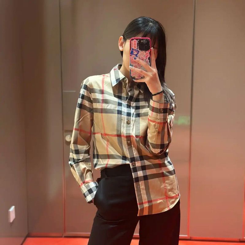 Burberry Burberry Long Sleeve Cotton Shirt in Beige Size XS / US 0-2 / IT 36-38 - 9 Thumbnail
