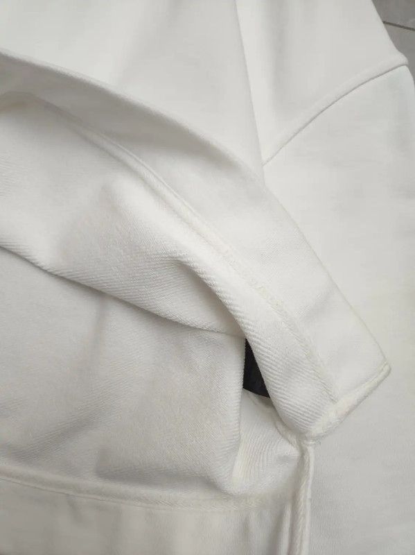 Burberry Burberry Women's Cropped Long Sleeve Sweatshirt Size M / US 6-8 / IT 42-44 - 5 Thumbnail