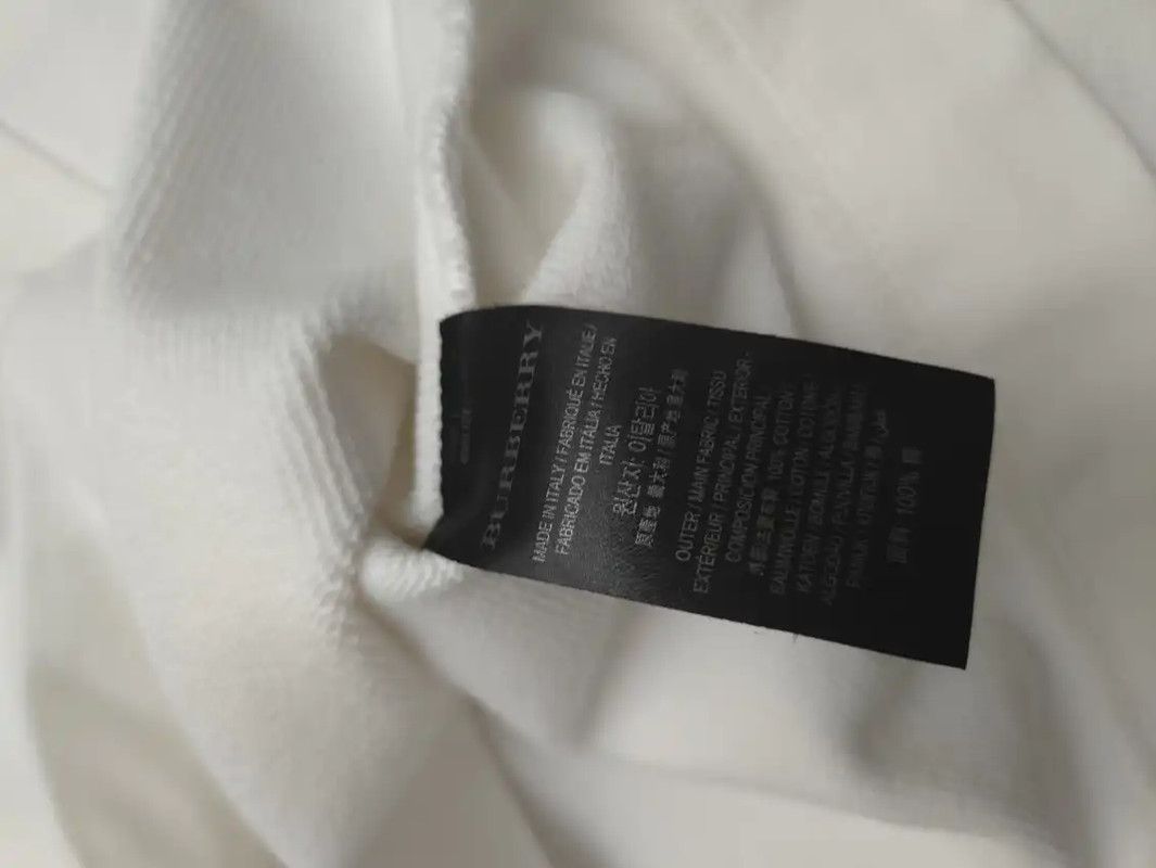 Burberry Burberry Women's Cropped Long Sleeve Sweatshirt Size M / US 6-8 / IT 42-44 - 4 Thumbnail