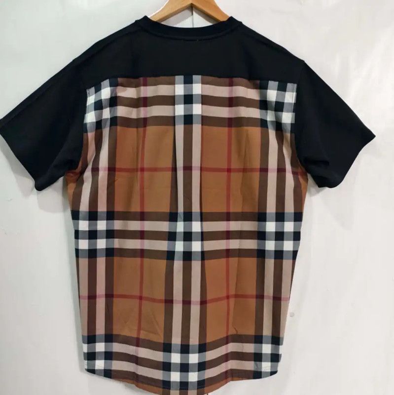 Burberry Burberry Color Block Cotton T-Shirt for Summer Size XS / US 0-2 / IT 36-38 - 2 Thumbnail