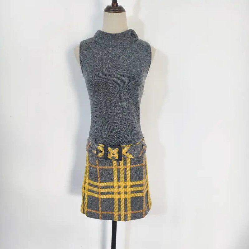Burberry Burberry Summer Gray Wool Blend Dress Size M / US 6-8 / IT 42-44 - 2 Thumbnail