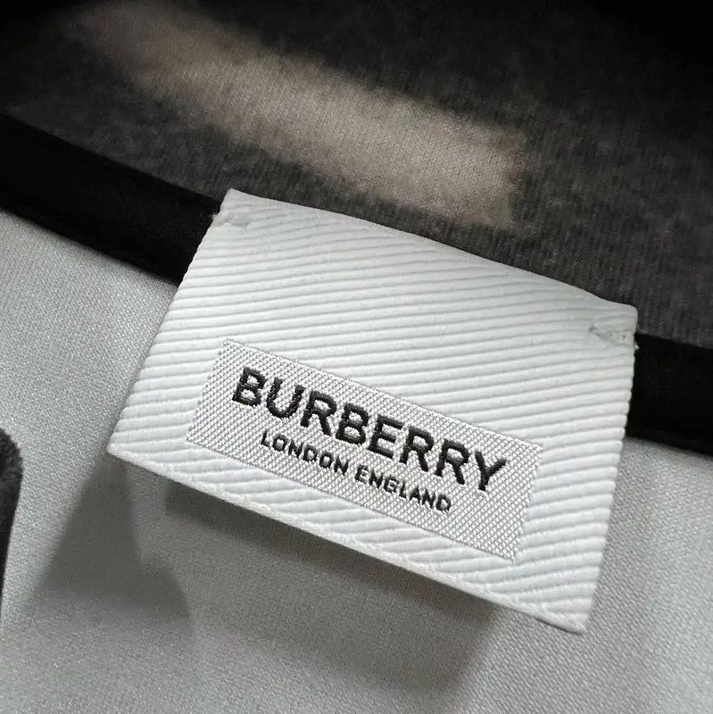 Burberry Burberry Colorful Spring Cotton Long Sleeve Sweatshirt Size S / US 4 / IT 40 - 2 Thumbnail