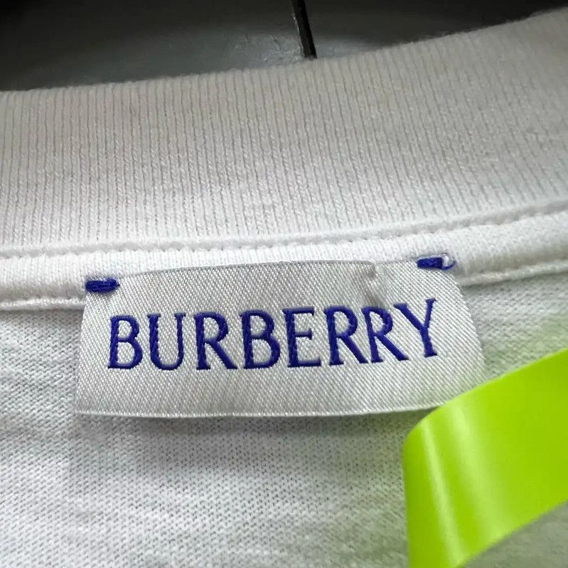 Burberry Burberry White Summer Cotton Short Sleeve Tee Size M / US 6-8 / IT 42-44 - 4 Thumbnail