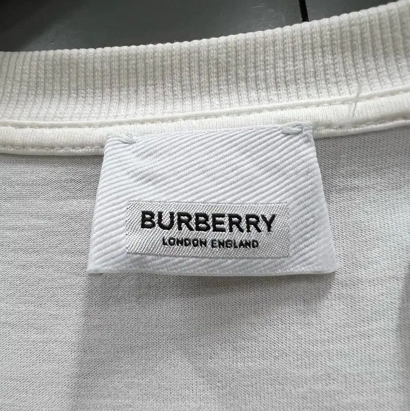 Burberry Burberry White Graphic Short Sleeve T-Shirt Size XS / US 0-2 / IT 36-38 - 2 Thumbnail
