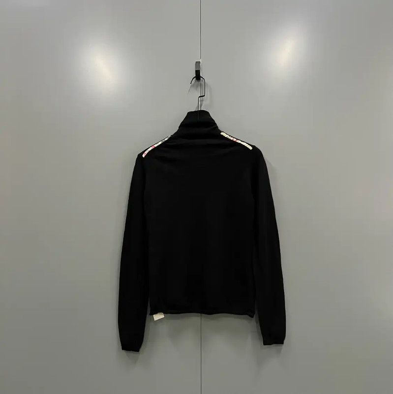 Burberry Burberry Black Wool Long Sleeve Sweater for Women Size M / US 6-8 / IT 42-44 - 4 Thumbnail
