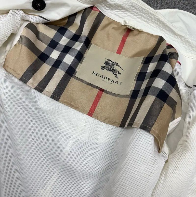 Burberry Burberry White Polyester Women's Jacket Size S / US 4 / IT 40 - 3 Thumbnail