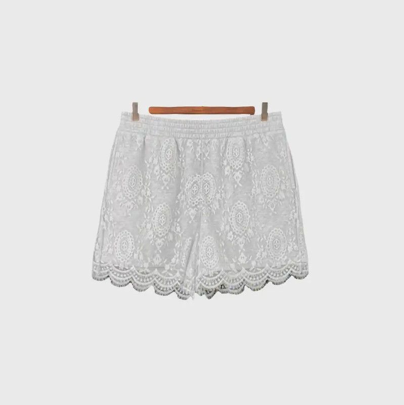 Burberry Burberry Summer White Lace Shorts Size 23" - 2 Thumbnail