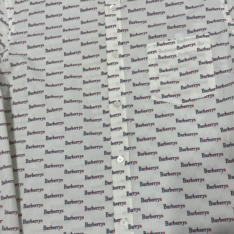 Burberry Burberry Women's Short Sleeve Printed Shirt Size M / US 6-8 / IT 42-44 - 3 Thumbnail