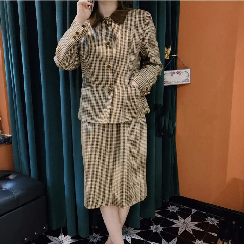 Burberry Burberry Brown Wool Blend Dress Size M Size M / US 6-8 / IT 42-44 - 2 Thumbnail