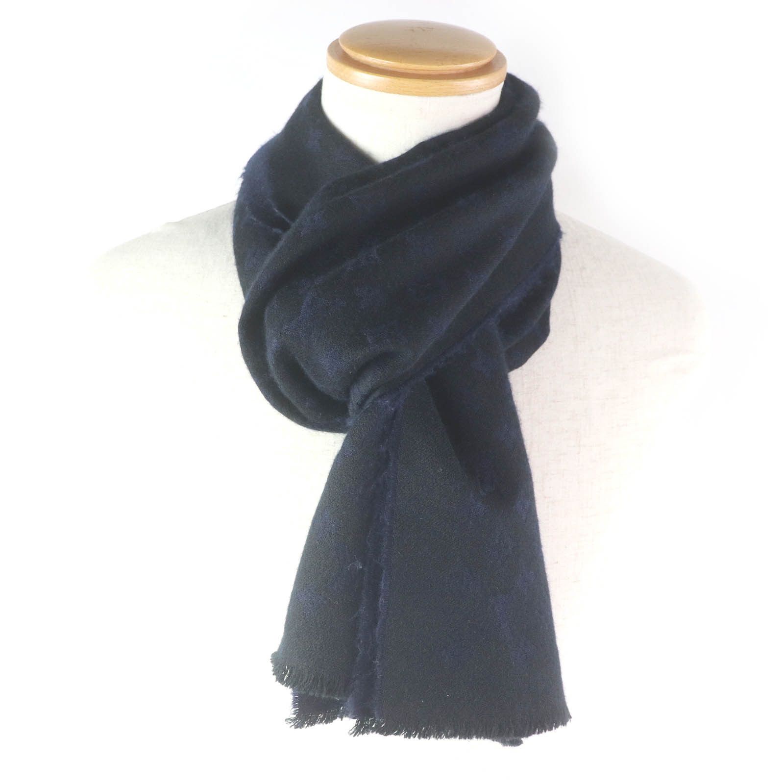 Louis Vuitton Louis Vuitton Louis Vuitton Monogram Cashmere Scarf Natural Material Scarf M71615 DUTY FREE for USA Size ONE SIZE - 2 Thumbnail
