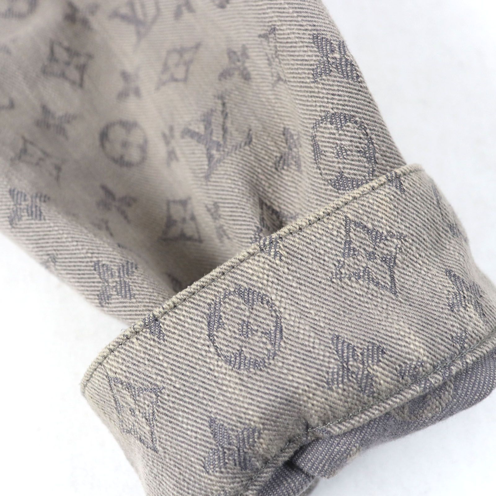 Louis Vuitton Louis Vuitton Louis Vuitton Monogram Cotton Polyester Denim Jacket Cotton Outerwear HHA21W DUTY FREE for USA Size ONE SIZE - 13 Thumbnail