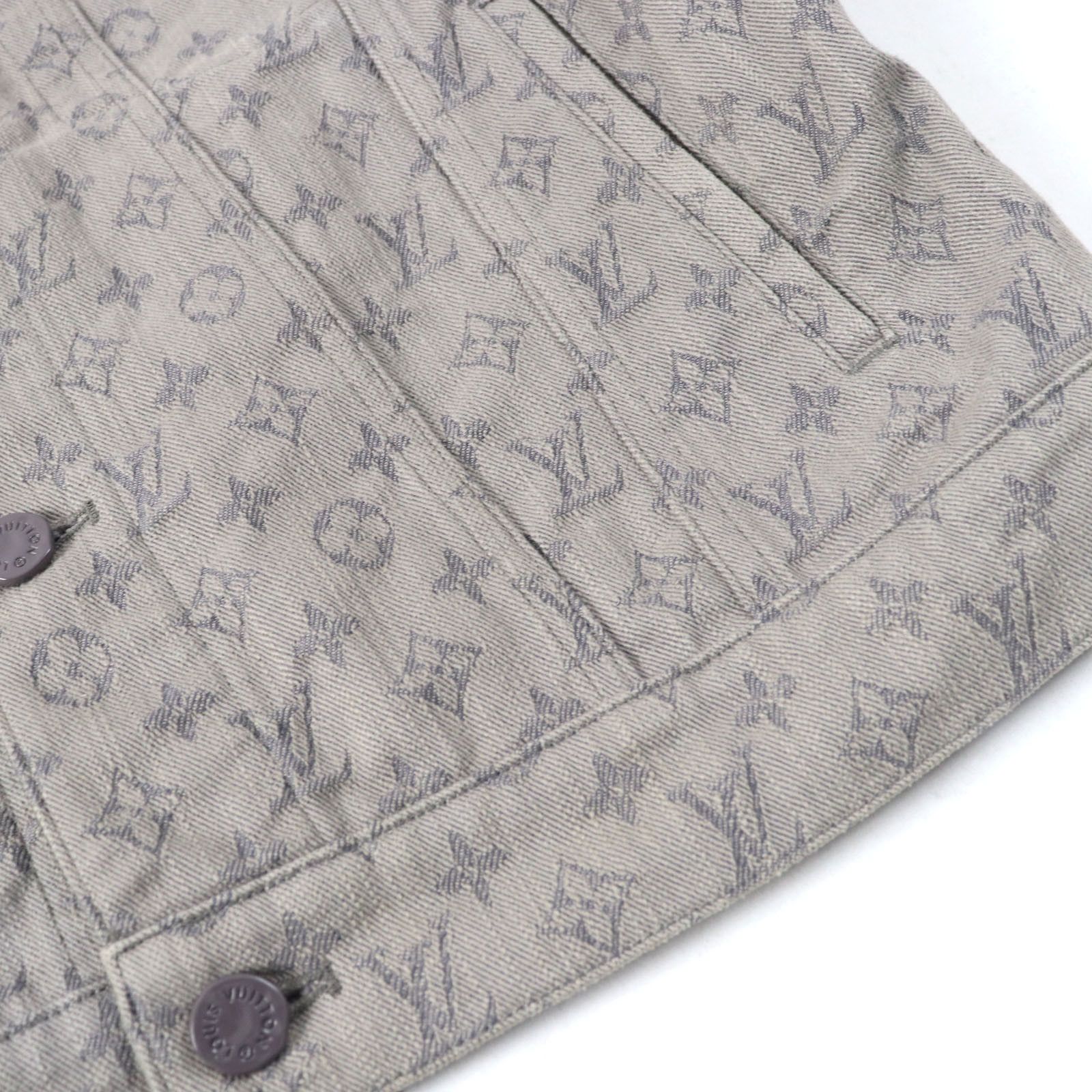 Louis Vuitton Louis Vuitton Louis Vuitton Monogram Cotton Polyester Denim Jacket Cotton Outerwear HHA21W DUTY FREE for USA Size ONE SIZE - 6 Thumbnail