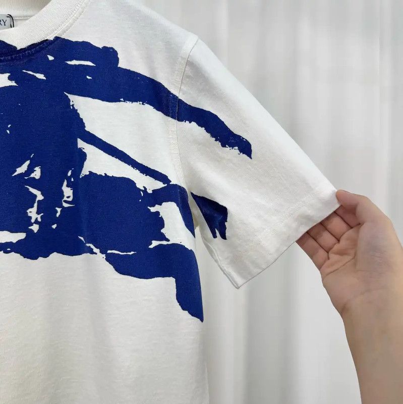 Burberry Burberry White Cotton Print Logo T-Shirt Size S / US 4 / IT 40 - 4 Thumbnail