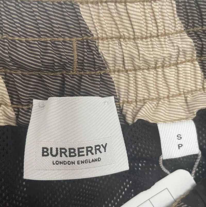 Burberry Burberry Khaki Women's Sports Shorts Size 23" - 5 Thumbnail