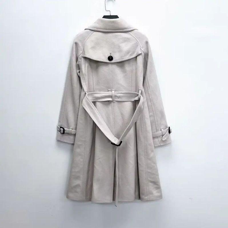 Burberry Burberry Light Gray Wool Long Coat for Women Size S / US 4 / IT 40 - 2 Thumbnail