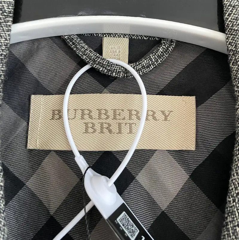 Burberry Burberry Gray Wool Women's Coat Size M / US 6-8 / IT 42-44 - 2 Thumbnail