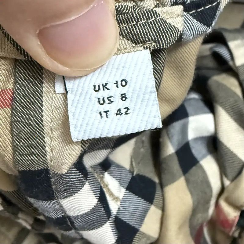 Burberry Burberry Women's Khaki Check Shorts Size 28" / US 6 / IT 42 - 6 Thumbnail