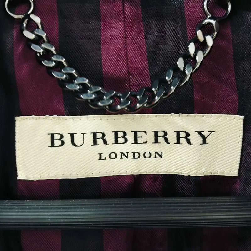 Burberry Burberry Short Sleeve Red Trench Coat for Women Size L / US 10 / IT 46 - 3 Thumbnail