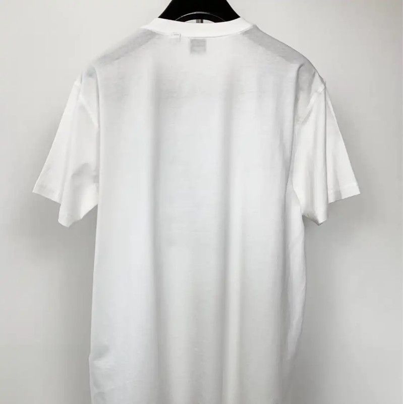 Burberry Burberry Women's Cotton T-Shirt in White Size M / US 6-8 / IT 42-44 - 2 Thumbnail