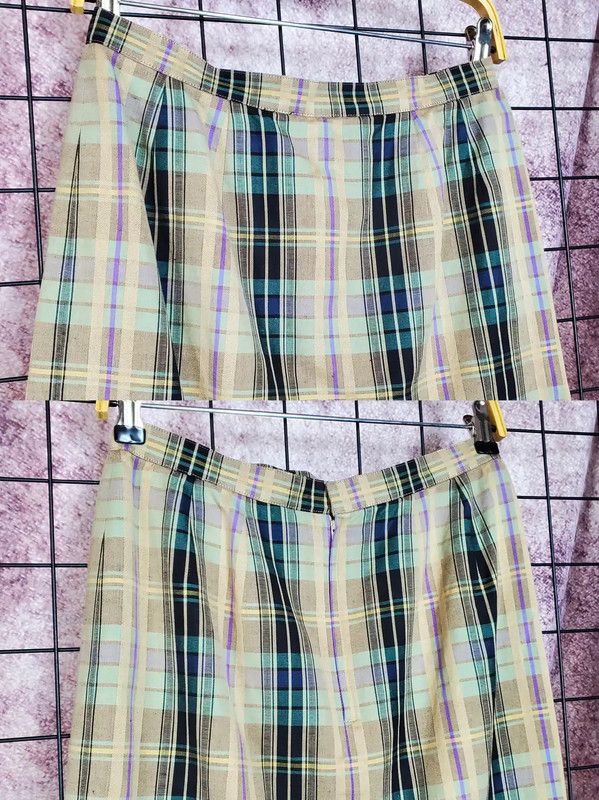 Burberry Burberry Beige Checkered Long Sleeve Cardigan Size M / US 6-8 / IT 42-44 - 8 Thumbnail