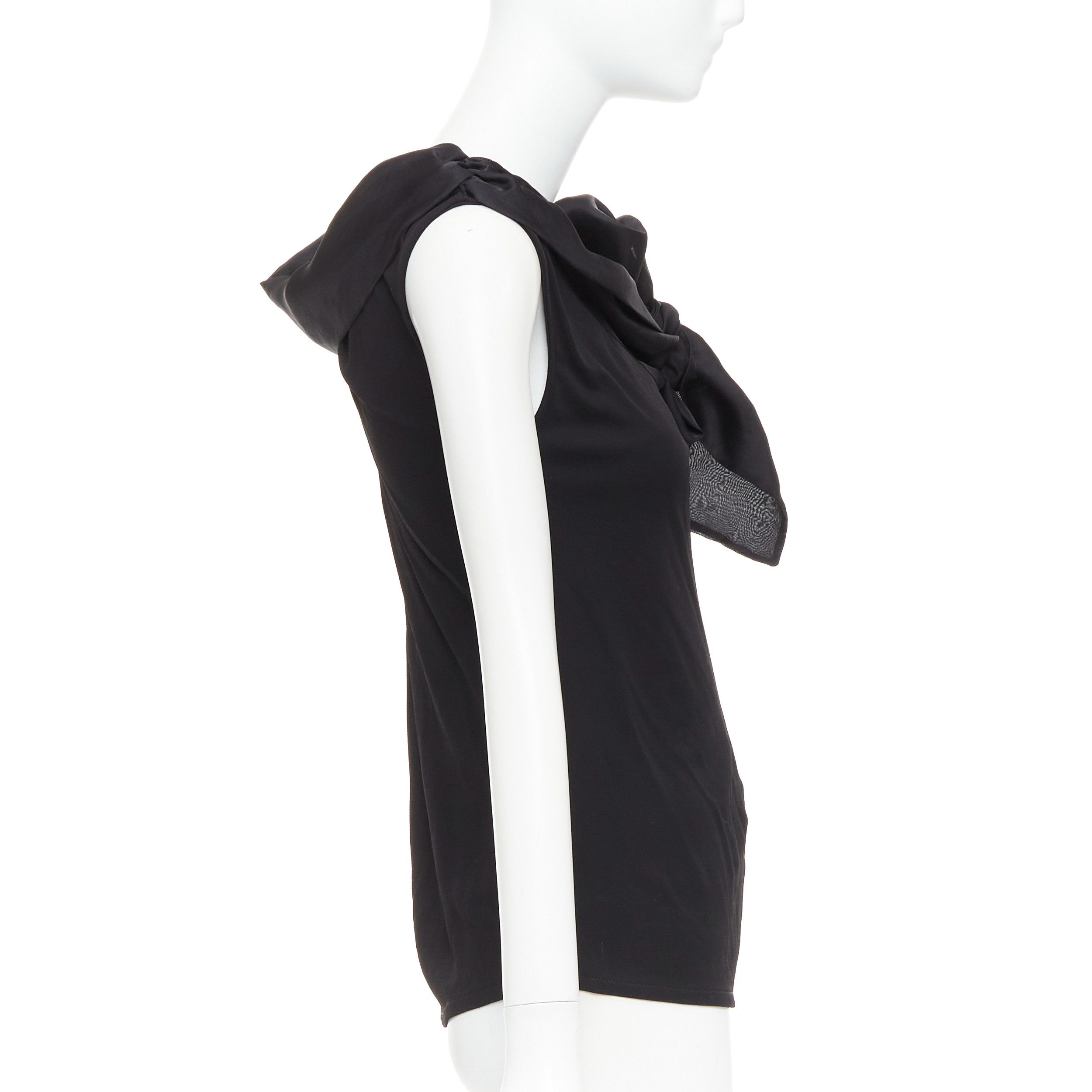 Carolina Herrera CAROLINA HERRERA black viscose silk bow asymmetric vest top S Size S / US 4 / IT 40 - 4 Thumbnail