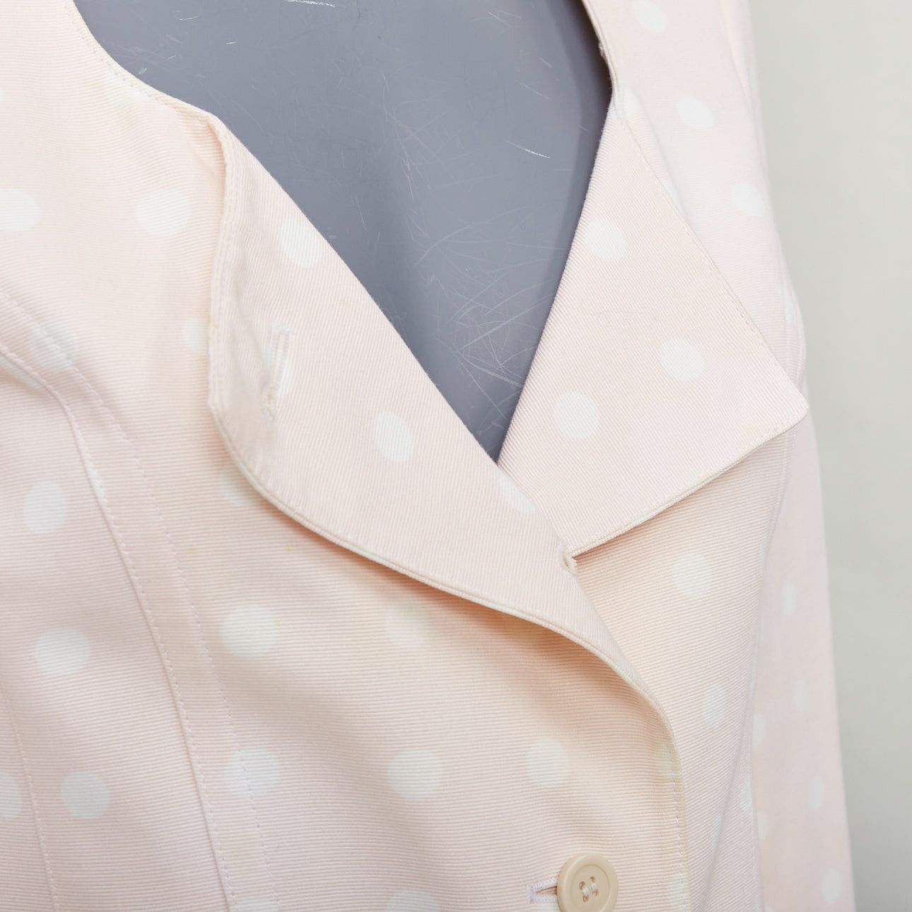 Escada ESCADA Vintage pink cream polka dot cotton power shoulder blazer jacket IT36 XXS Size XS / US 0-2 / IT 36-38 - 2 Thumbnail