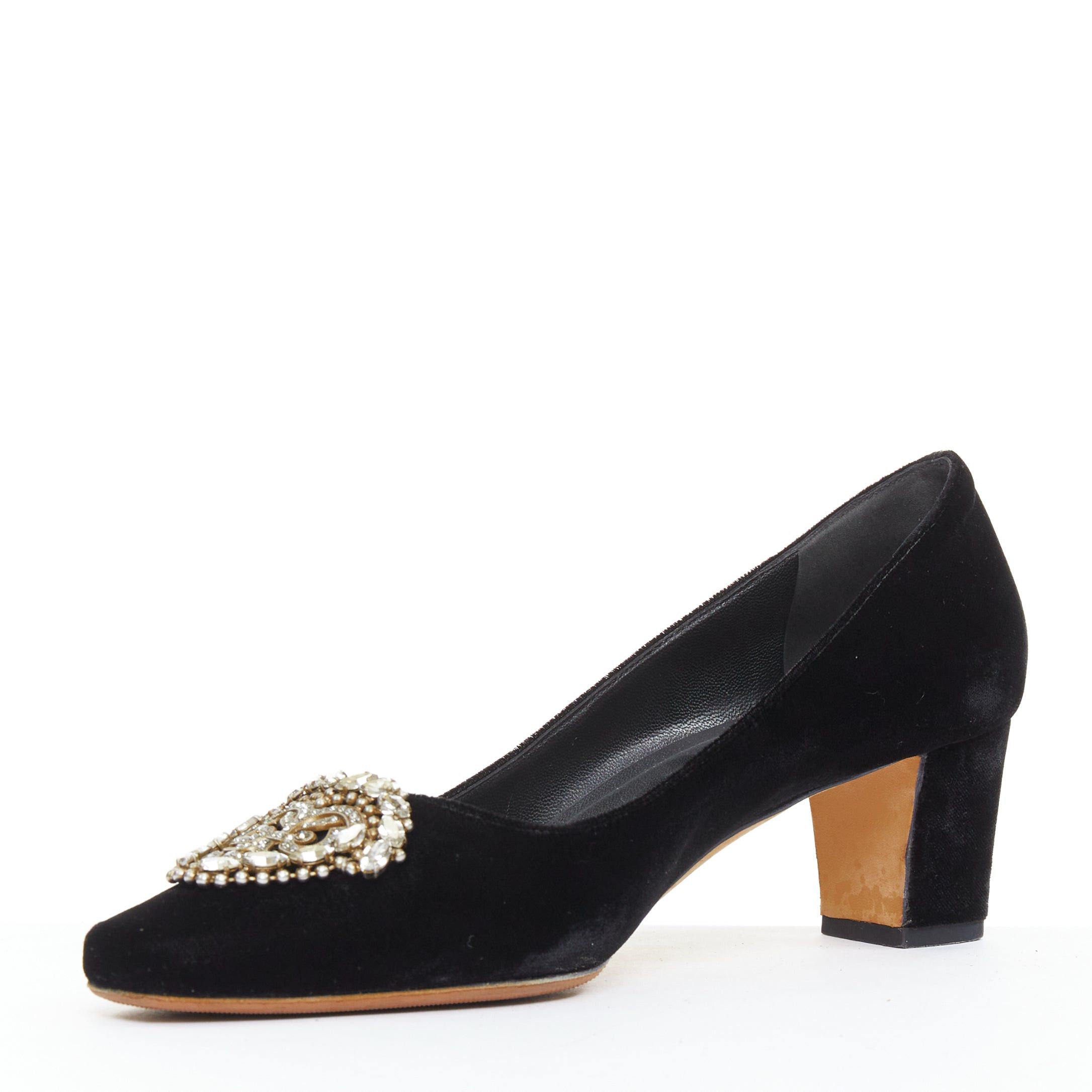 Manolo Blahnik MANOLO BLAHNIK Okkato black velvet crysta jewell buckle pump EU39 Size US 9 / IT 39 - 5 Thumbnail