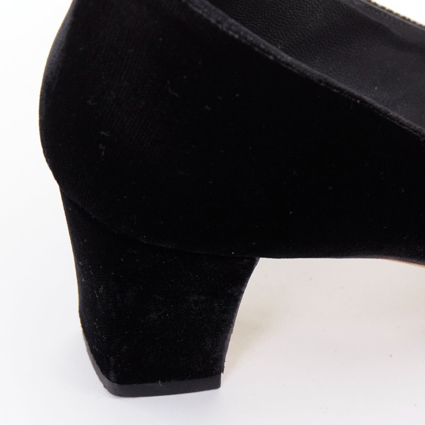 Manolo Blahnik MANOLO BLAHNIK Okkato black velvet crysta jewell buckle pump EU39 Size US 9 / IT 39 - 8 Thumbnail