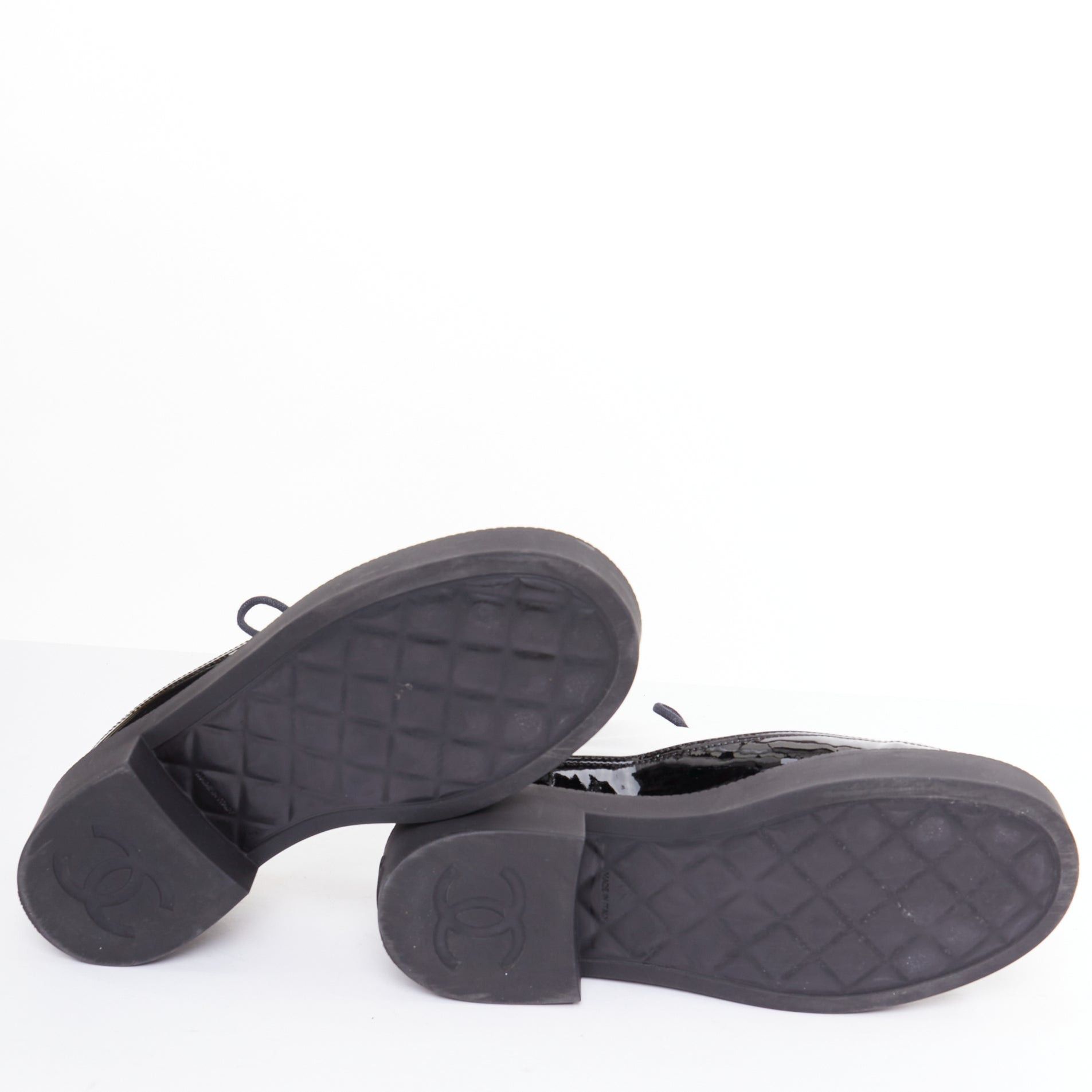 Chanel CHANEL 21B black white nylon patent leather trim CC brogue creepers EU38 Size US 8 / IT 38 - 11 Thumbnail