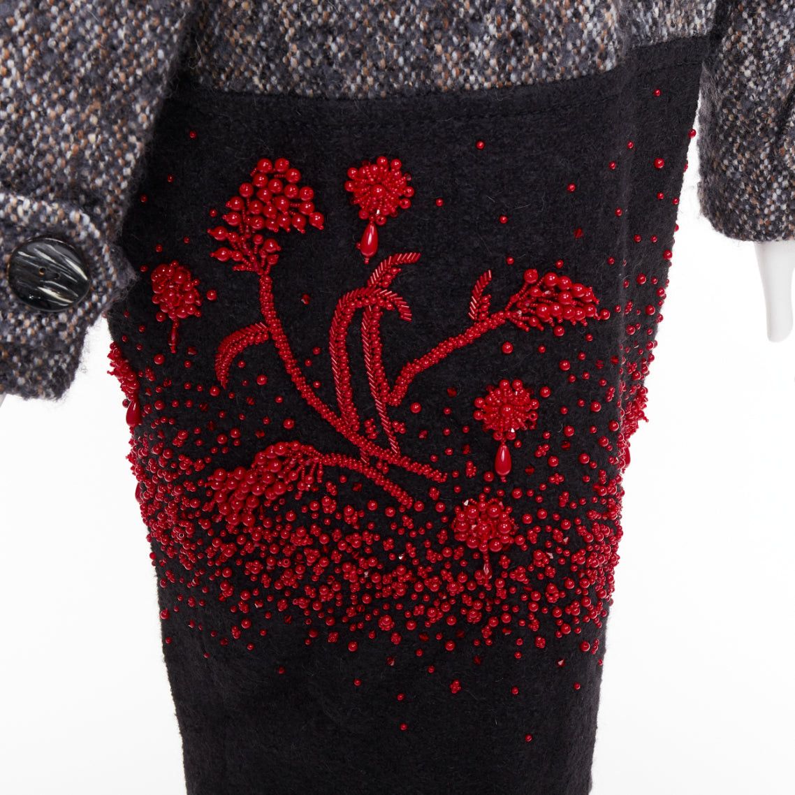 Prada PRADA 2017 speckled wool tweed red bead embellishment hem long coat IT38 XS Size XS / US 0-2 / IT 36-38 - 2 Thumbnail