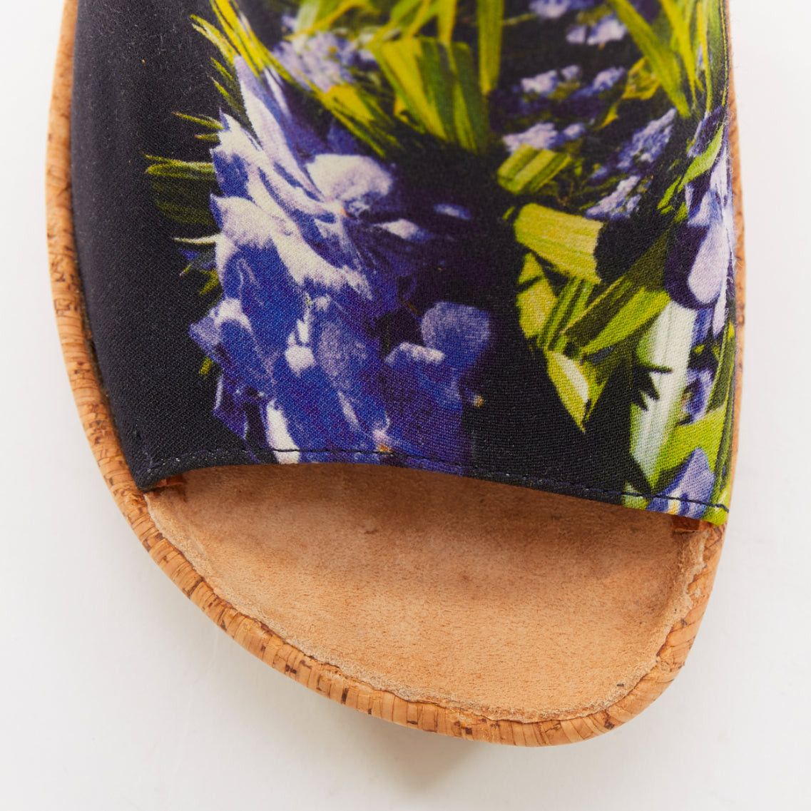 Givenchy rare GIVENCHY Riccardo Tisci Runway purple black floral canvas cork high heels EU38 Size US 8 / IT 38 - 6 Thumbnail