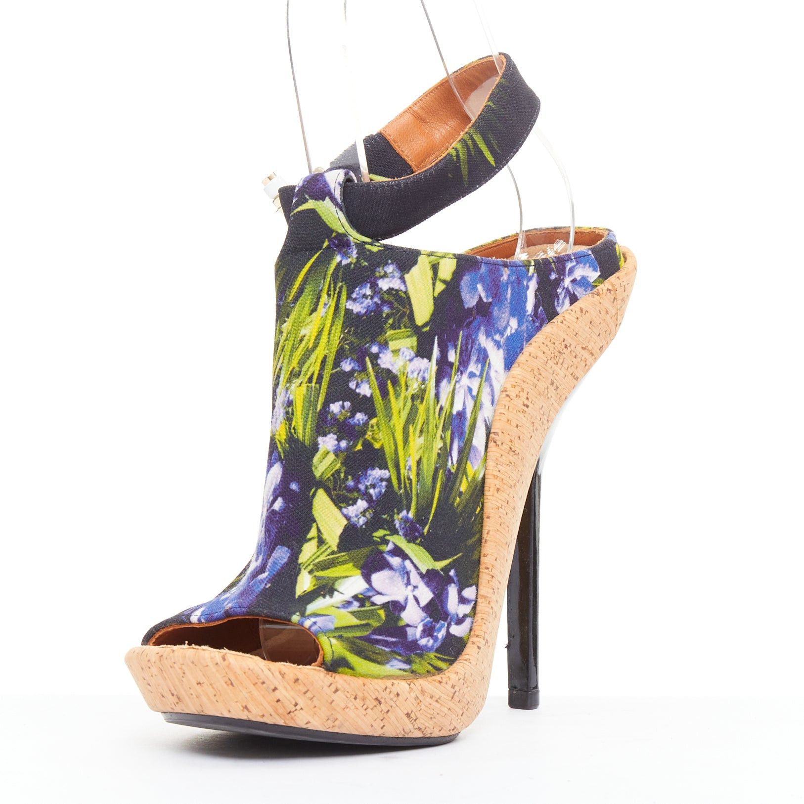 Givenchy rare GIVENCHY Riccardo Tisci Runway purple black floral canvas cork high heels EU38 Size US 8 / IT 38 - 4 Thumbnail