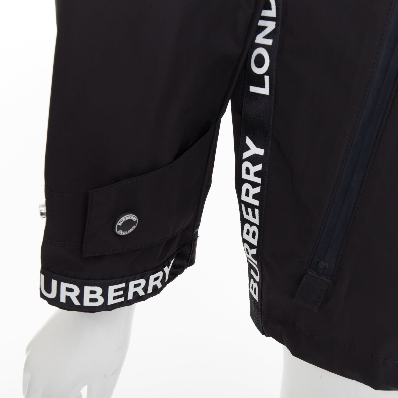 Burberry BURBERRY black nylon logo trim hooded windbreaker jacket IT34 XXS Size S / US 4 / IT 40 - 2 Thumbnail