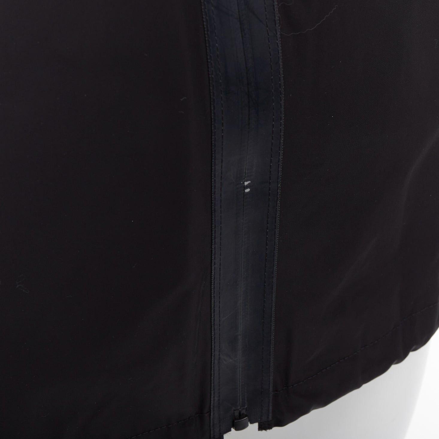 Burberry BURBERRY black nylon logo trim hooded windbreaker jacket IT34 XXS Size S / US 4 / IT 40 - 9 Thumbnail