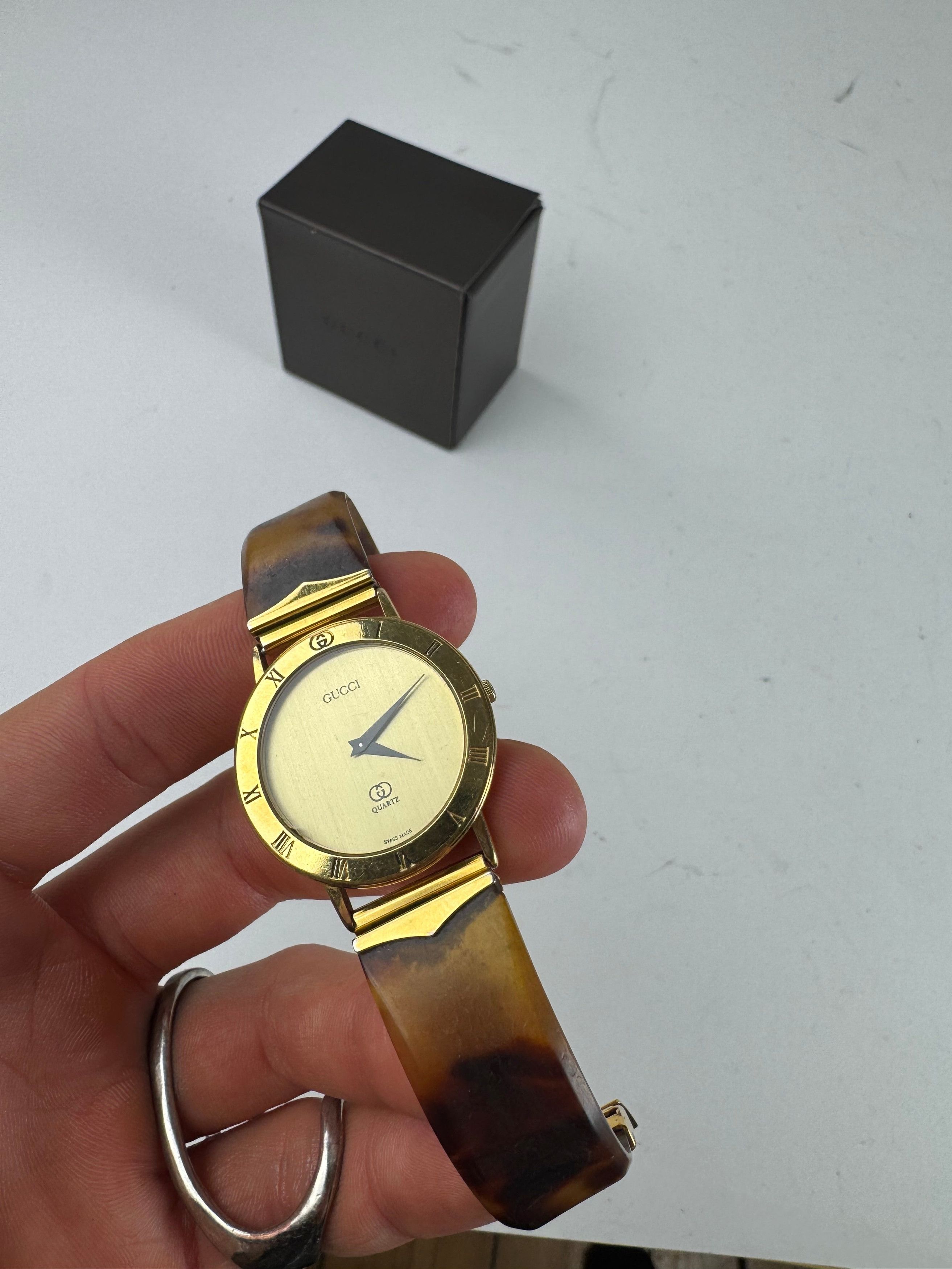 Gucci Vintage Watch gold brown Size ONE SIZE - 7 Thumbnail