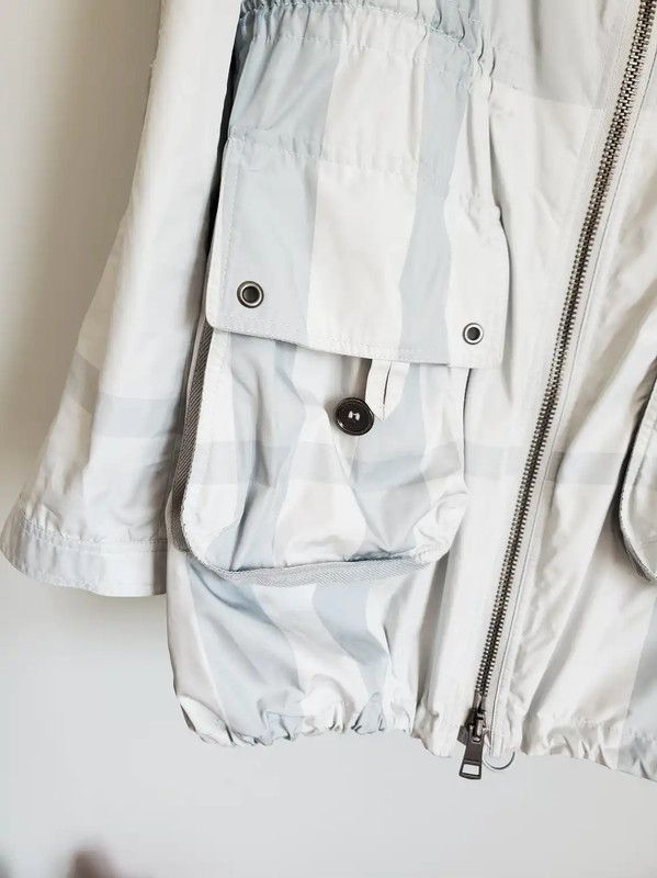 Burberry Burberry Light Blue Plaid Mid-Length Coat Size L / US 10 / IT 46 - 5 Thumbnail