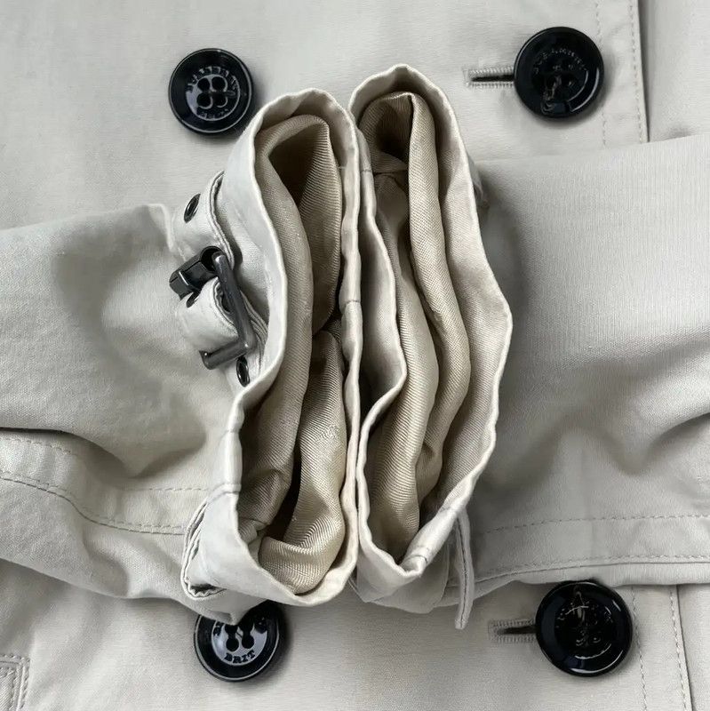 Burberry Burberry Spring Autumn Light Brown Women's Trench Coat Size M / US 6-8 / IT 42-44 - 4 Thumbnail