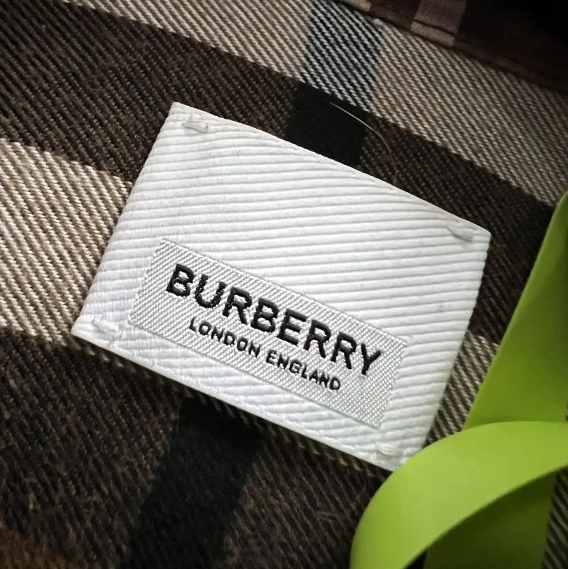 Burberry Burberry Khaki Cotton Check Shirt for Women Size M / US 6-8 / IT 42-44 - 2 Thumbnail